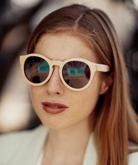 Óculos de Sol de Madeira Feminino Redondo - Caraíva Bamboo